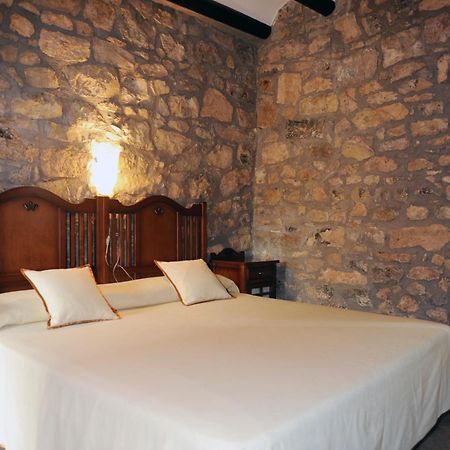 Hotel Restaurant Verdia Sueras エクステリア 写真