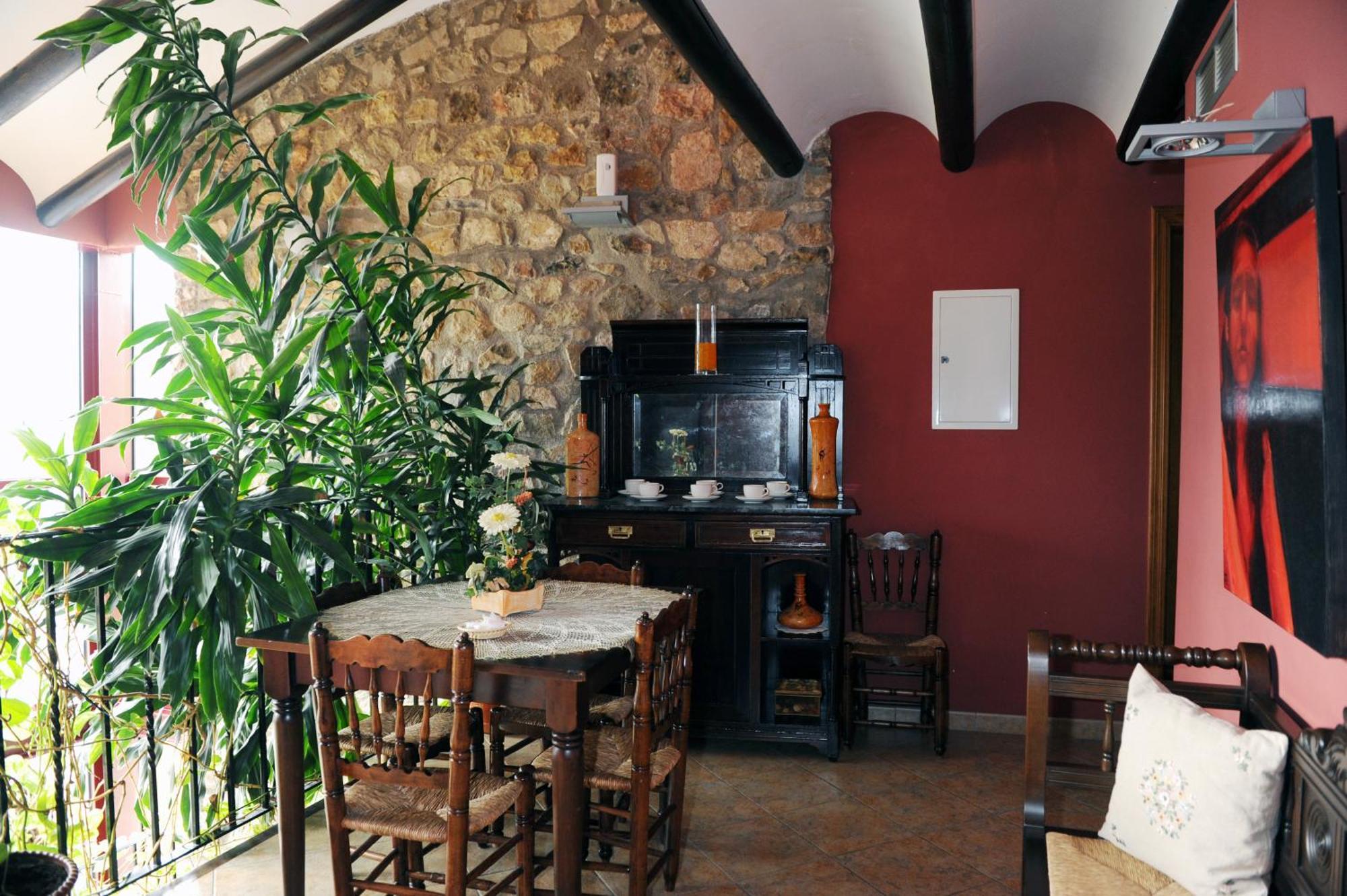 Hotel Restaurant Verdia Sueras エクステリア 写真