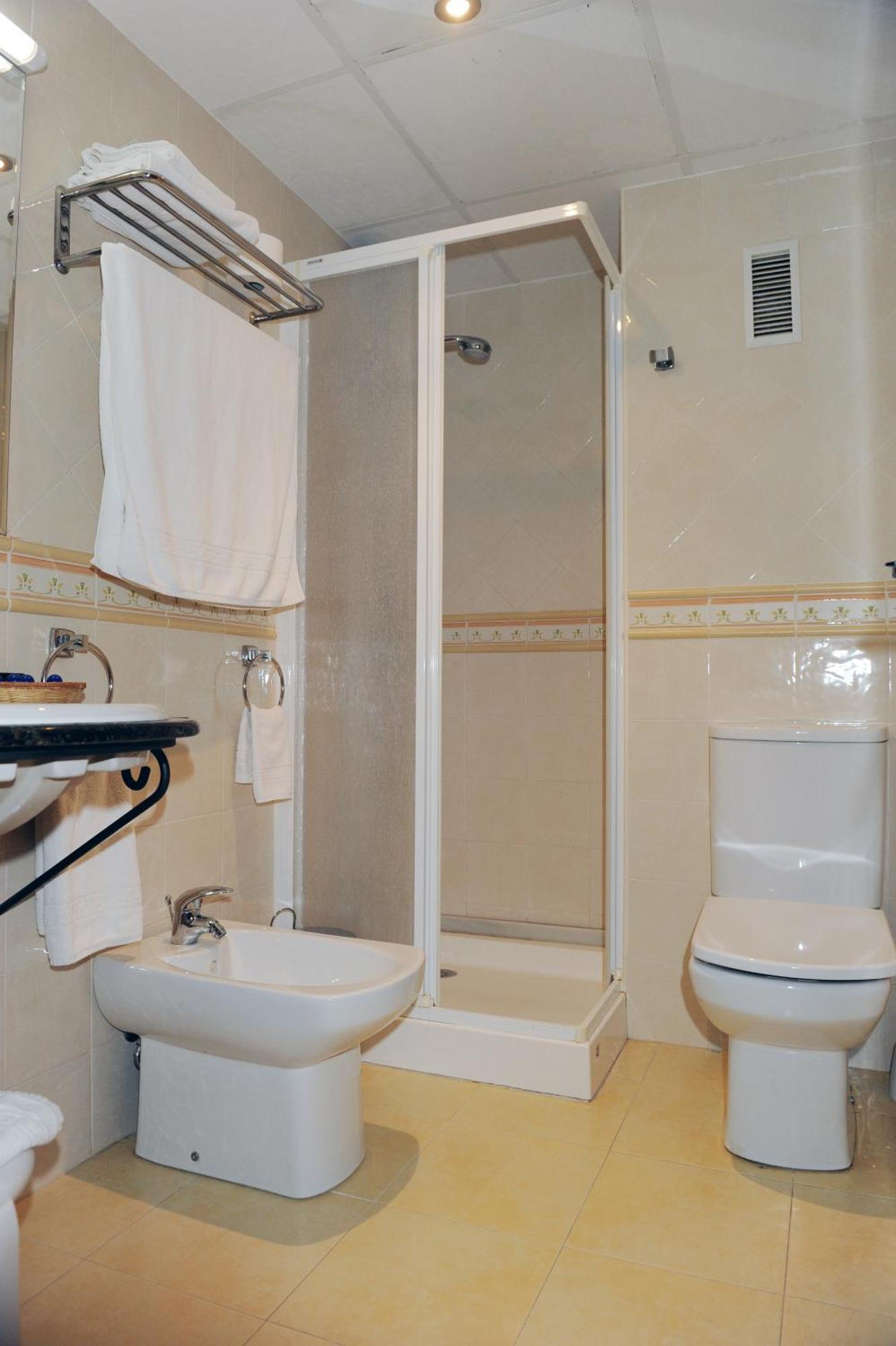 Hotel Restaurant Verdia Sueras 部屋 写真