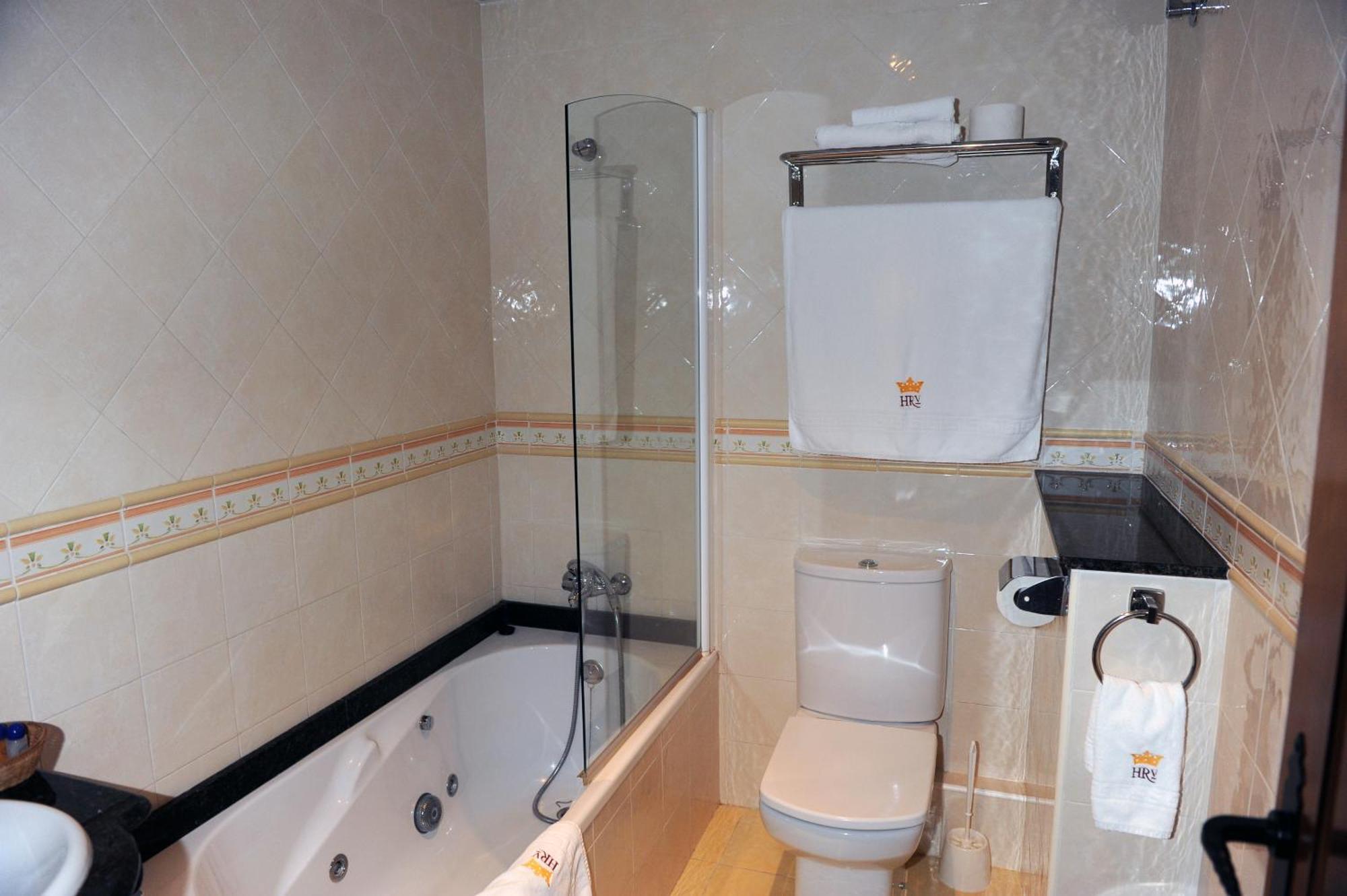 Hotel Restaurant Verdia Sueras 部屋 写真