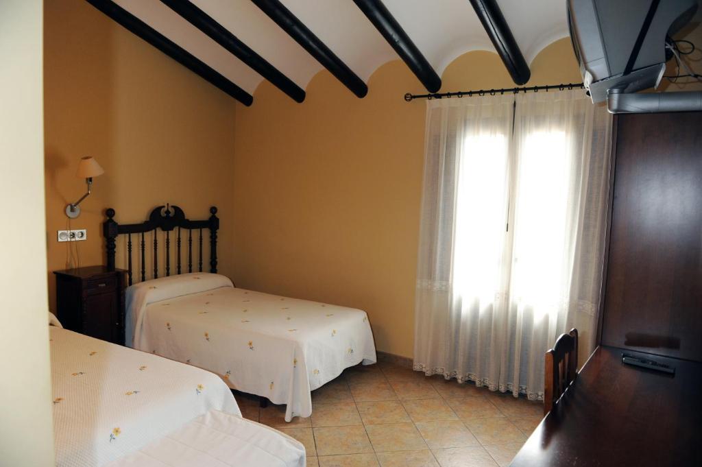 Hotel Restaurant Verdia Sueras 部屋 写真